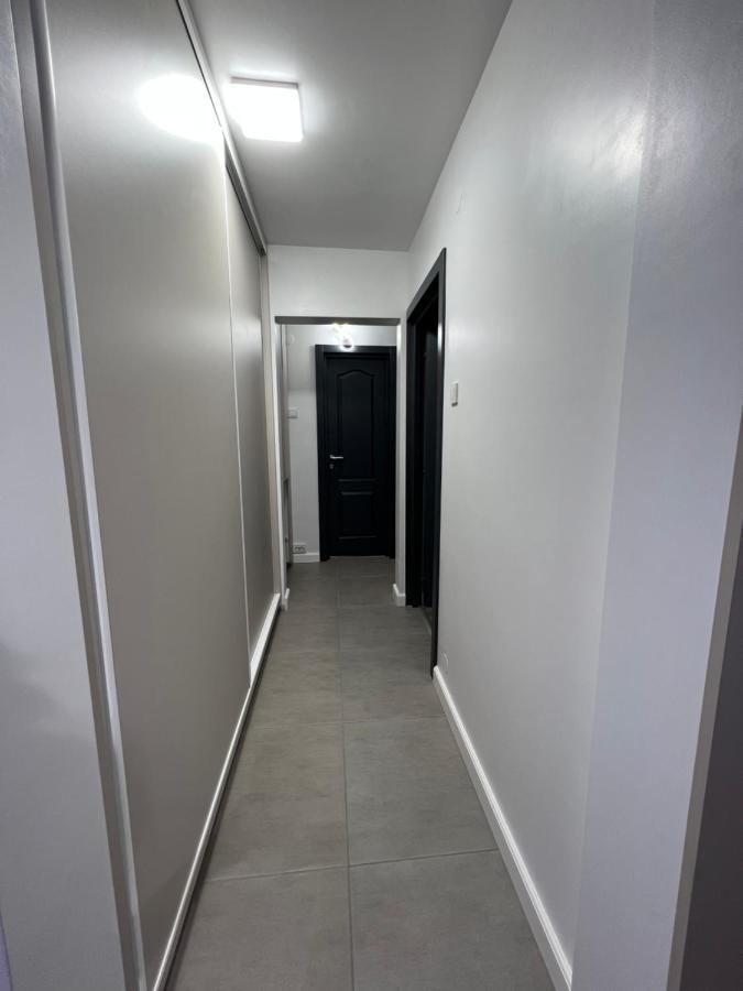 The Urban Hub 2 Apartment Iasi Luaran gambar