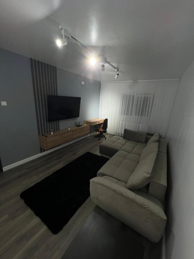 The Urban Hub 2 Apartment Iasi Luaran gambar